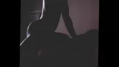 تشغيل مارس الجنس في منتصف الليل حتى تصرخ
