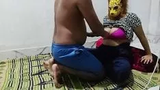 Riproduci Fucworld-beater my desi missy