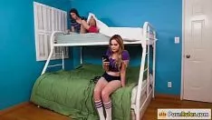 Jouer Chanel inaugure brittney comment baiser gumshoe