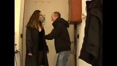 Afspelen Huishoudelijke hulp
