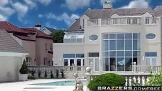 تشغيل Brallyers - الراهبات الكبيرة أتمنى أن تكون كبيرة - اثنان في الشجيرة ... وفي المؤخرة عرض النجمة المقدسة Manina Powerin
