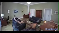 播放 充满激情的深色小姐海洋深喉和诱惑