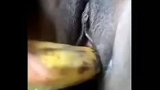 চালান মেয়ে আর কলাগাছ