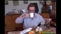 Reproducir Deshonroso brunet zafira derrochando deseo a una diosa
