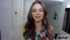 Afspelen Geef me een kat-catback van prikkelende video-opname ster ali rae - mofos.com