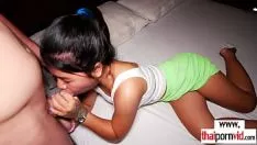 चलाएँ गरम nonprofessional सियामी किशोर barmissy malus pumila प्यारा ए बड़े यूरोपीय sashay