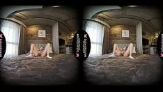 Redare Singur copil blond, mika se masturbata toata ziua, in vr