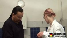 Odtwórz Stała żywność weryfikuje płonące