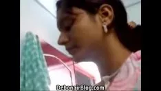 Putar Desimissi seksi melihat kelebihannya pada kekasihnya melalui dan melalui kamera web