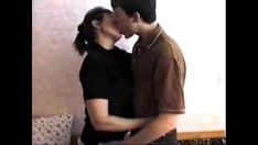 Reproducir Mujer adulta y chico joven