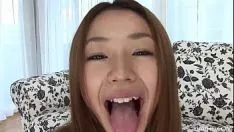 Riproduci Il prezioso hirota del fiume sakura adolescente avvita una grande banana di tessuto animale
