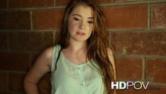 Reproduzir Hd pov capa garota adolescente suave transa com você de tal forma que ela trabalha você goza duas vezes