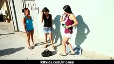 Reproduzir Imperativo adolescente desassistido publicamente e fode pra pagar aluguel 4