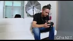 Reproduzir Garota adolescente majoritária