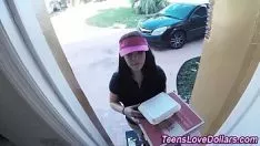 Oynat amatör ergen göğüsleri açıyor