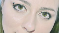 Oynat Asmr feet joi: geceleri üvey kız kardeşinin odasına gizlice girip onun ayak parmakları ve delikleriyle oynadın