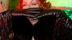 Afspelen Lange leren zwarte handschoenen fetish video van pin-up godin arya