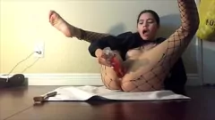 播放 拉丁裔青少年米娅·玛丽（Mia Marie