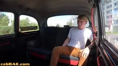 Abspielen Taxi Babe Billie Star wird runter und schmutzig für eine Muschi -verdammte Fahrt