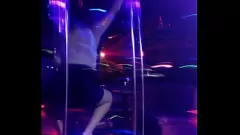 Играть Шпионить за вкусным танцем Naughty Anny в The Adult Entertainment House