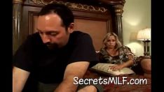 Riproduci Caldo bionda milf payton ottiene mangiato e permeato